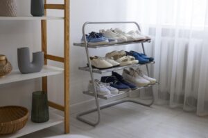 Praktyczne sposoby na przechowywanie w domu – jak oszczędzać miejsce?